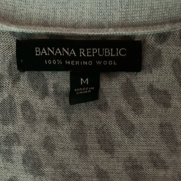 Banana Republic Merino Wool Grey Leopard Cardigan - Picture 2 of 4